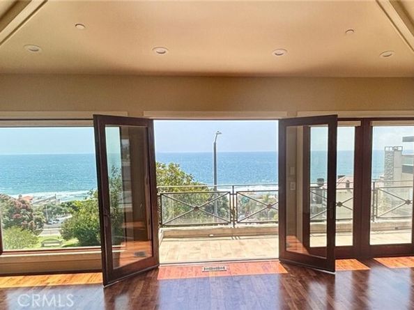 304 27th Street, Manhattan Beach CA 90266
