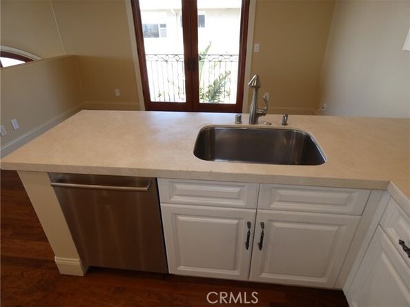 304 27th Street, Manhattan Beach CA 90266