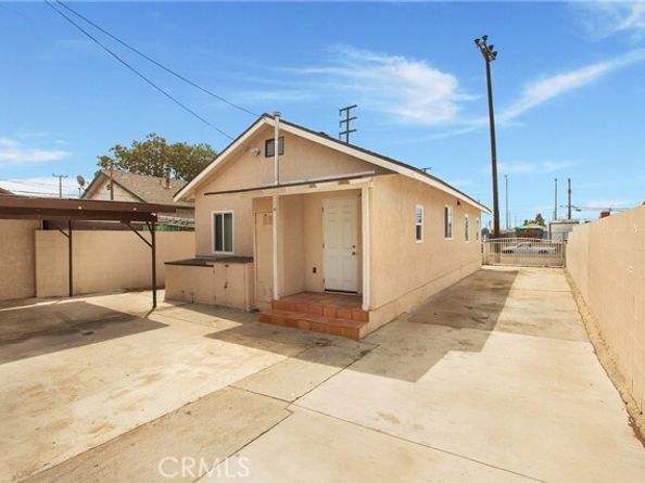 1435 E Colon ST, Wilmington (los Angeles) CA 90744