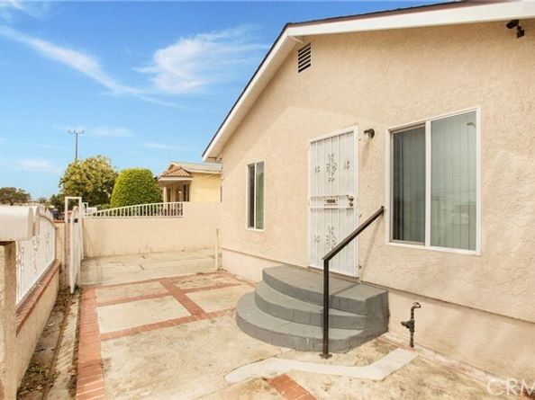 1435 E Colon ST, Wilmington (los Angeles) CA 90744