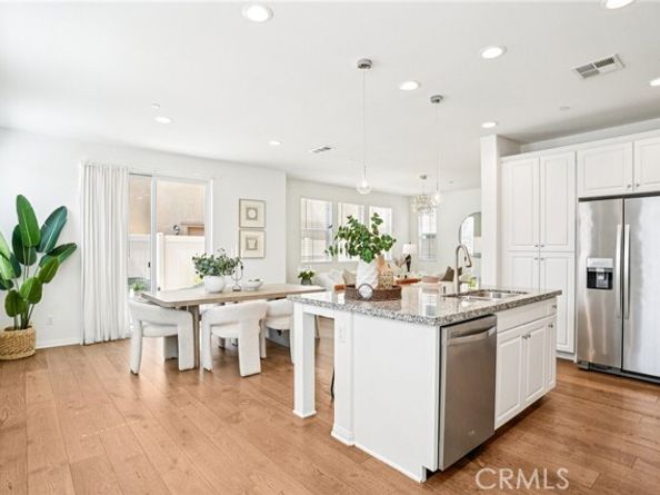 333 Calle Elegante, Lake Forest (el Toro) CA 92630