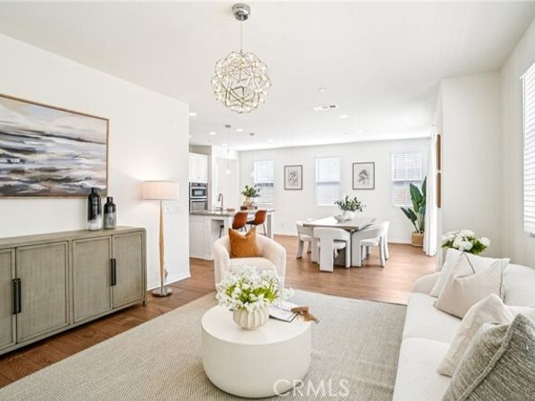 333 Calle Elegante, Lake Forest (el Toro) CA 92630