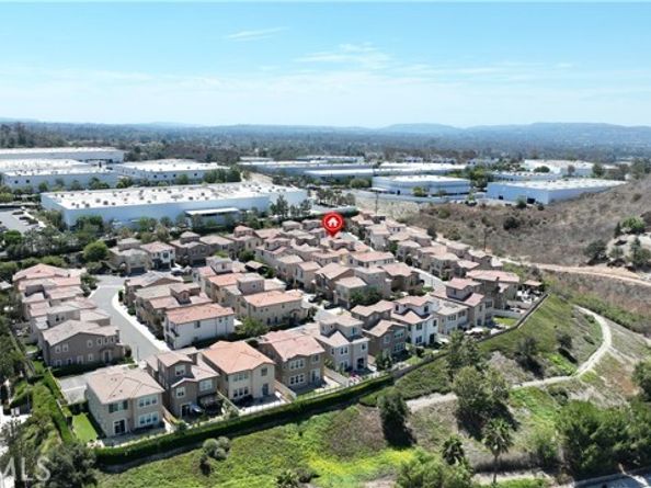333 Calle Elegante, Lake Forest (el Toro) CA 92630