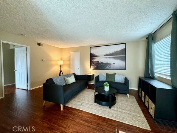 23288 Orange Avenue 5, Lake Forest (el Toro) CA 92630