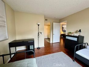 23288 Orange Avenue 5, Lake Forest (el Toro) CA 92630