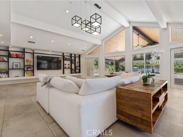 10372 Crawford Canyon Road, Tustin CA 92705