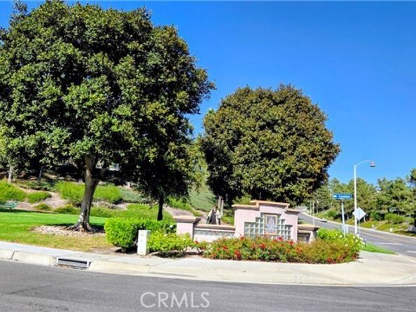 10 Verano, Lake Forest (el Toro) CA 92610