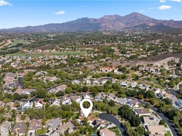 3 Portsmouth, Laguna Hills CA 92679