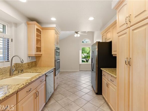 3 Portsmouth, Laguna Hills CA 92679