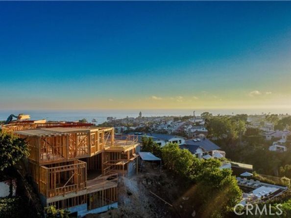 408 Mendoza, Corona Del Mar (newport Beach) CA 92625