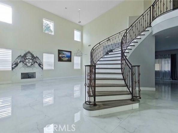 6937 Kian Court, Van Nuys (los Angeles) CA 91406