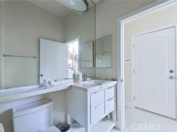 6937 Kian Court, Van Nuys (los Angeles) CA 91406