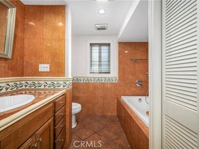 1920 McKinney Way 17A, Seal Beach CA 90740