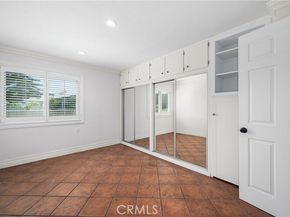 1920 McKinney Way 17A, Seal Beach CA 90740