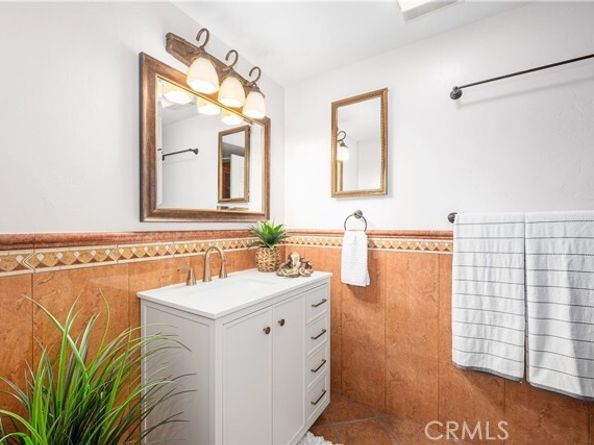 1920 McKinney Way 17A, Seal Beach CA 90740