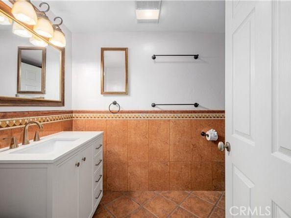 1920 McKinney Way 17A, Seal Beach CA 90740