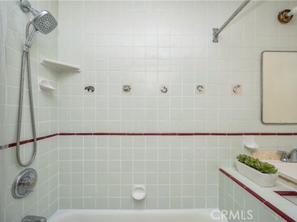 9085 Remick Avenue, Arleta (los Angeles) CA 91331