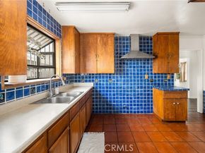 9085 Remick Avenue, Arleta (los Angeles) CA 91331