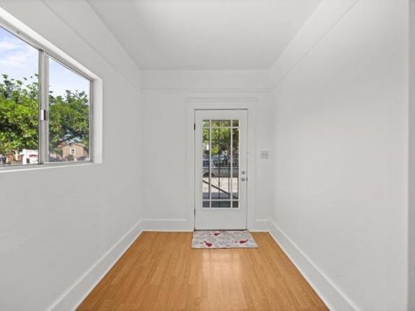 3813 Birch Street, San Diego CA 92113