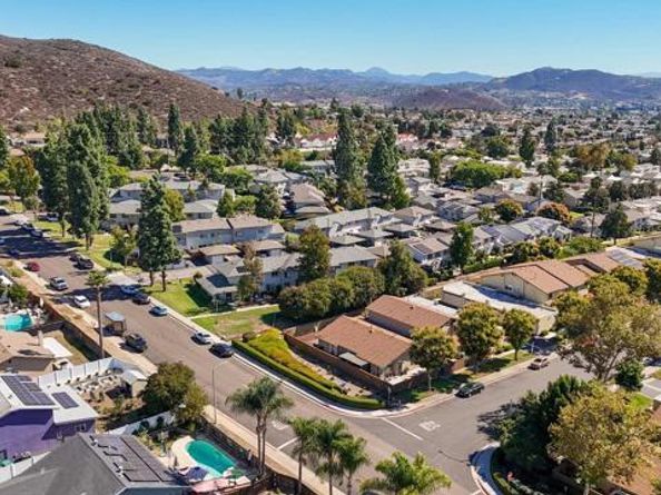 10661 King Phillip, Santee CA 92071