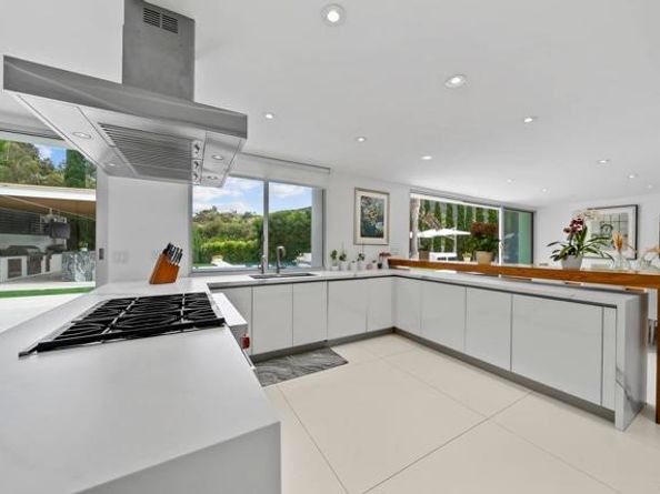 7713 Esterel Dr, La Jolla (san Diego) CA 92037