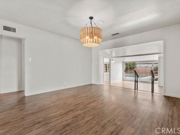 7000 Nagle, North Hollywood (los Angeles) CA 91605