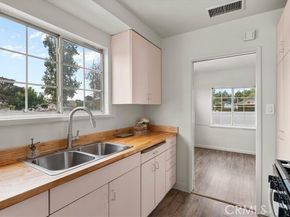 7000 Nagle, North Hollywood (los Angeles) CA 91605