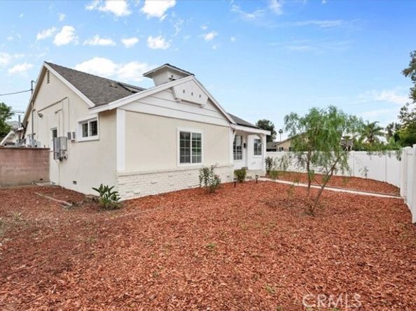 7000 Nagle, North Hollywood (los Angeles) CA 91605