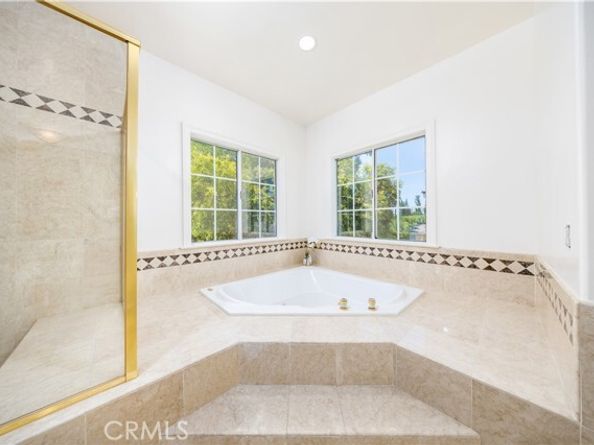 68 E Longden Avenue, Arcadia CA 91006