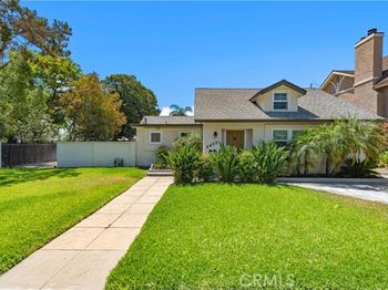 8420 E Hermosa Drive