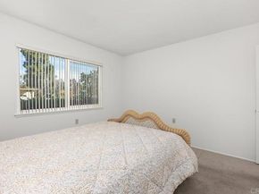 12389 Santiago Road, Rancho Bernardo (san Diego) CA 92128