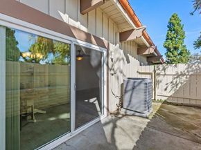 12389 Santiago Road, Rancho Bernardo (san Diego) CA 92128