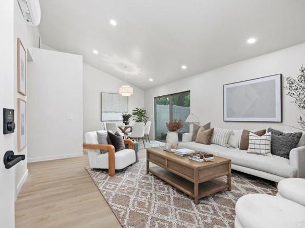 1996 Ursina Place, Encinitas CA 92024