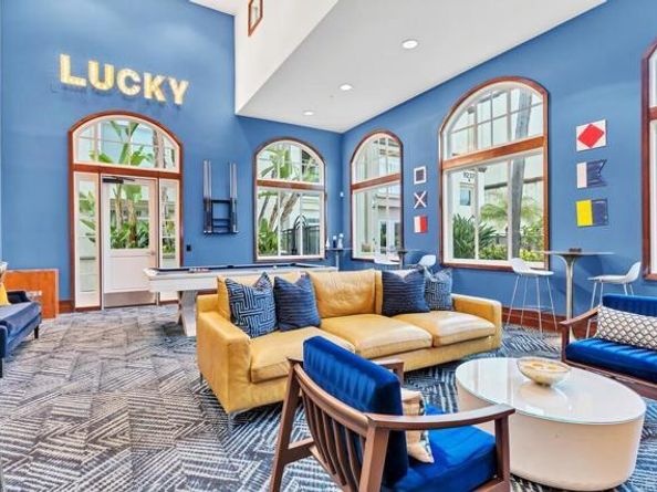 9253 Regents A203, La Jolla (san Diego) CA 92037