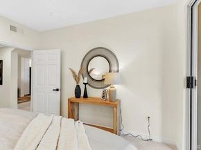9253 Regents A203, La Jolla (san Diego) CA 92037