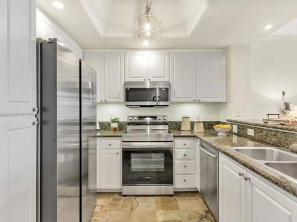 9253 Regents A203, La Jolla (san Diego) CA 92037