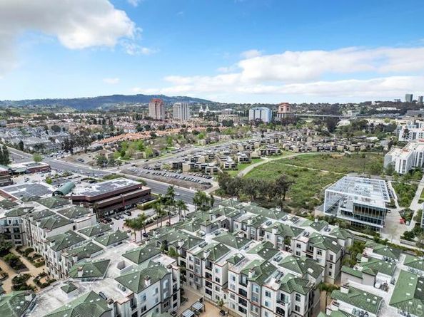 9253 Regents A203, La Jolla (san Diego) CA 92037