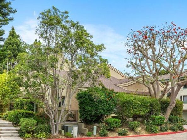 3330 Caminito Eastbluff 150, La Jolla (san Diego) CA 92037