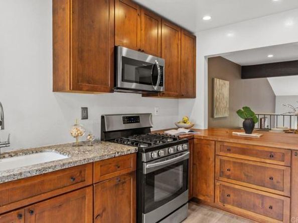 3330 Caminito Eastbluff 150, La Jolla (san Diego) CA 92037