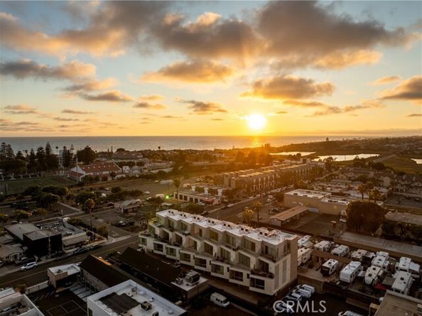 2648 State Street, Carlsbad CA 92008