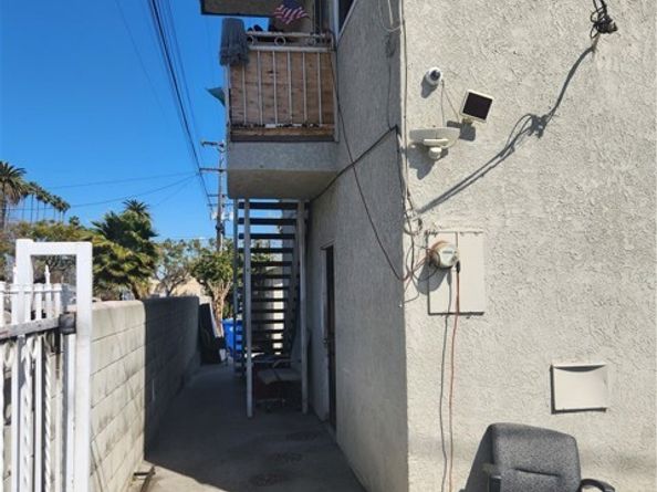 923 S Alma Avenue, Los Angeles CA 90023