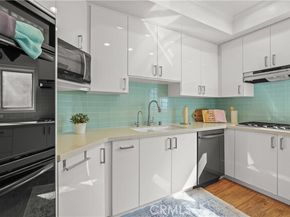 10626 Holman 1B, Beverly Hills CA 90024