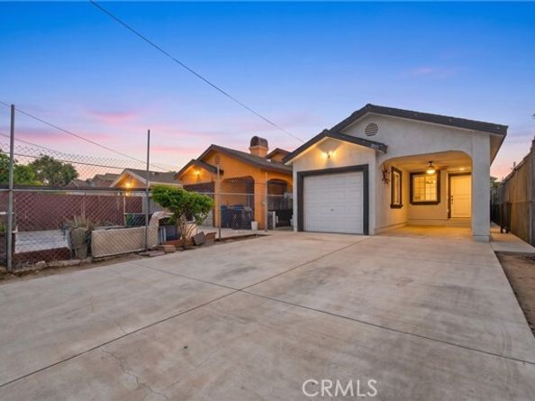 2414 Santa Ana Boulevard, Los Angeles CA 90059