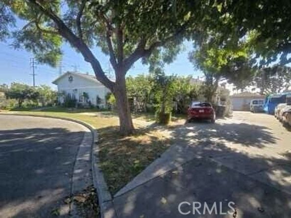 5746 Rocket, Lakewood CA 90713