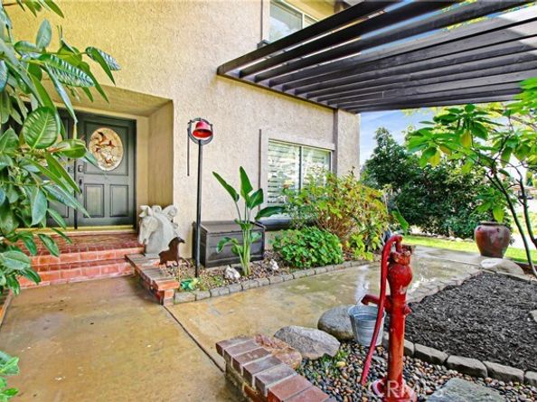 9111 Hidden Farm, Alta Loma (rancho Cucamonga) CA 91737