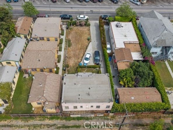 5429 2nd, Los Angeles CA 90043