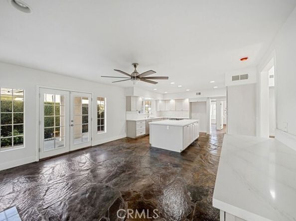 10523 Newville, Downey CA 90241