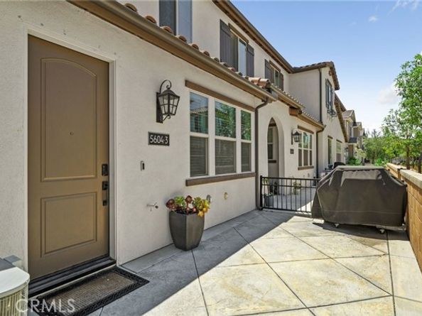 5604 Altamura 3, Fontana CA 92336