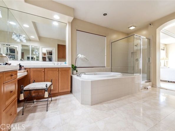 2 Shadow, Irvine CA 92620