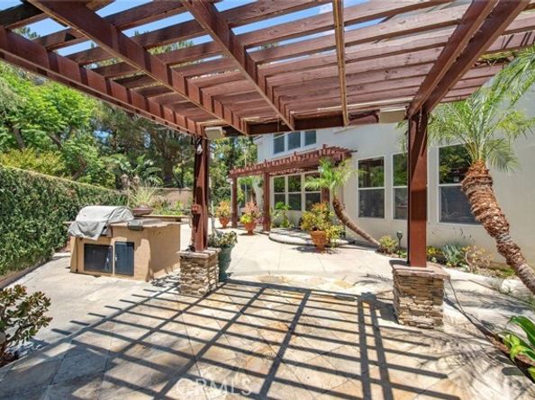2 Shadow, Irvine CA 92620